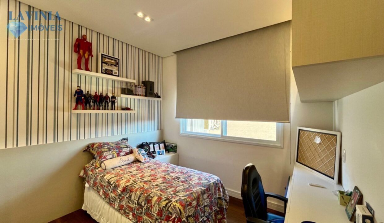 WhatsApp Image 2025-11-10 at 10.50.00 (1)