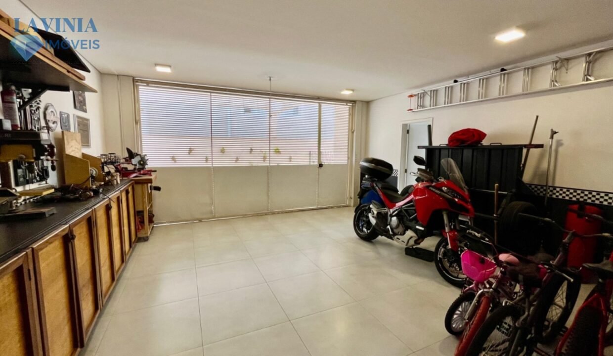 WhatsApp Image 2025-11-10 at 10.50.00