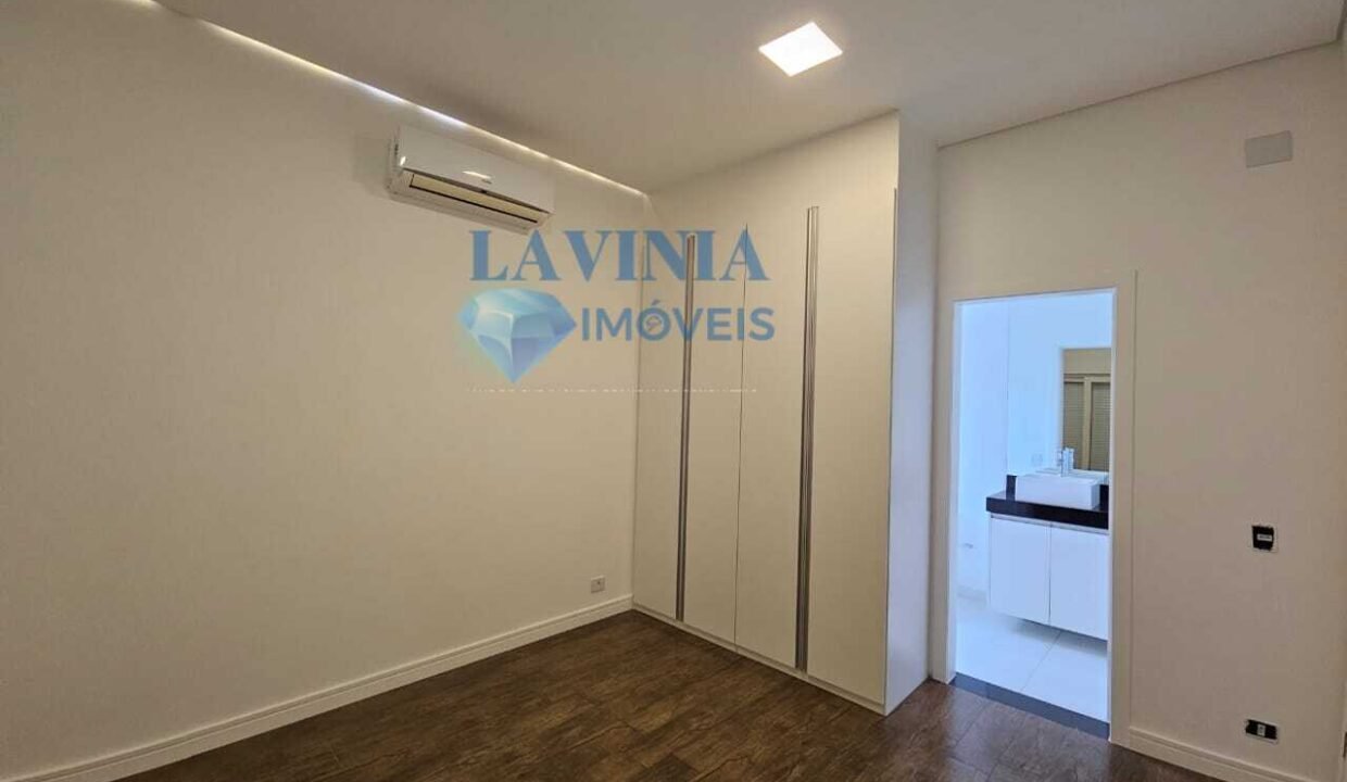 WhatsApp Image 2025-12-05 at 15.28.12