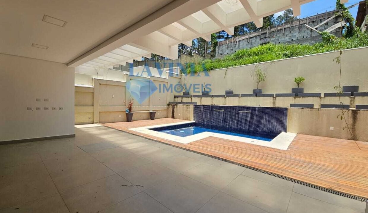 WhatsApp Image 2025-12-05 at 15.28.14 (1)