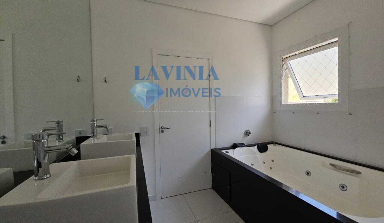 WhatsApp Image 2025-12-05 at 15.28.14